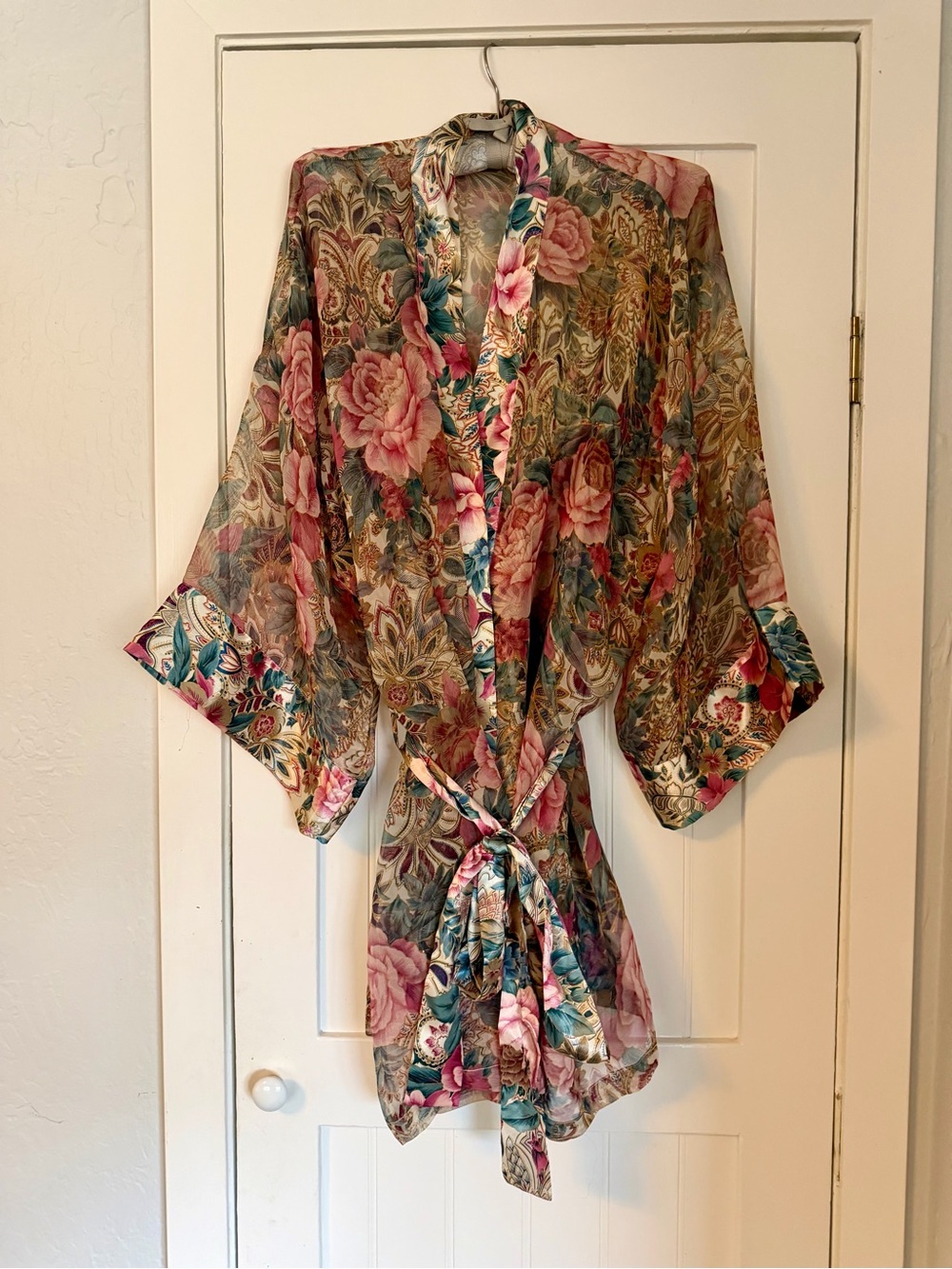 Beautiful Floral Lace Trim Satin Slip Nighty With Matching Kimono Robe - Picture 3 of 6